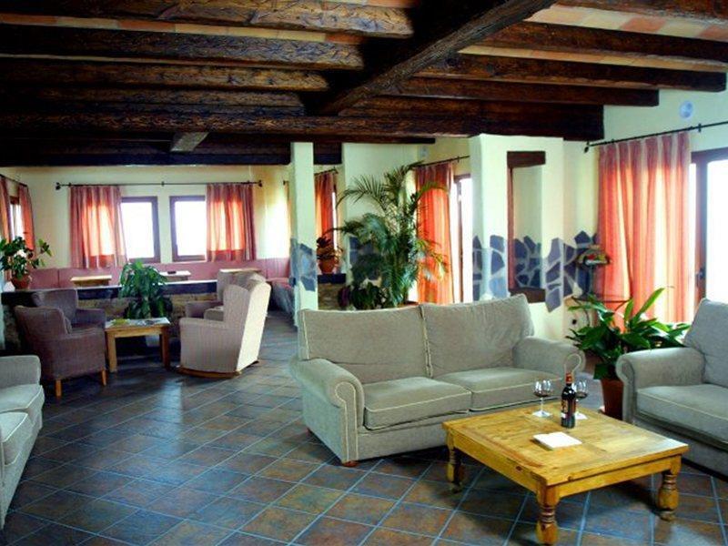 Rural Almazara Hotel 3*